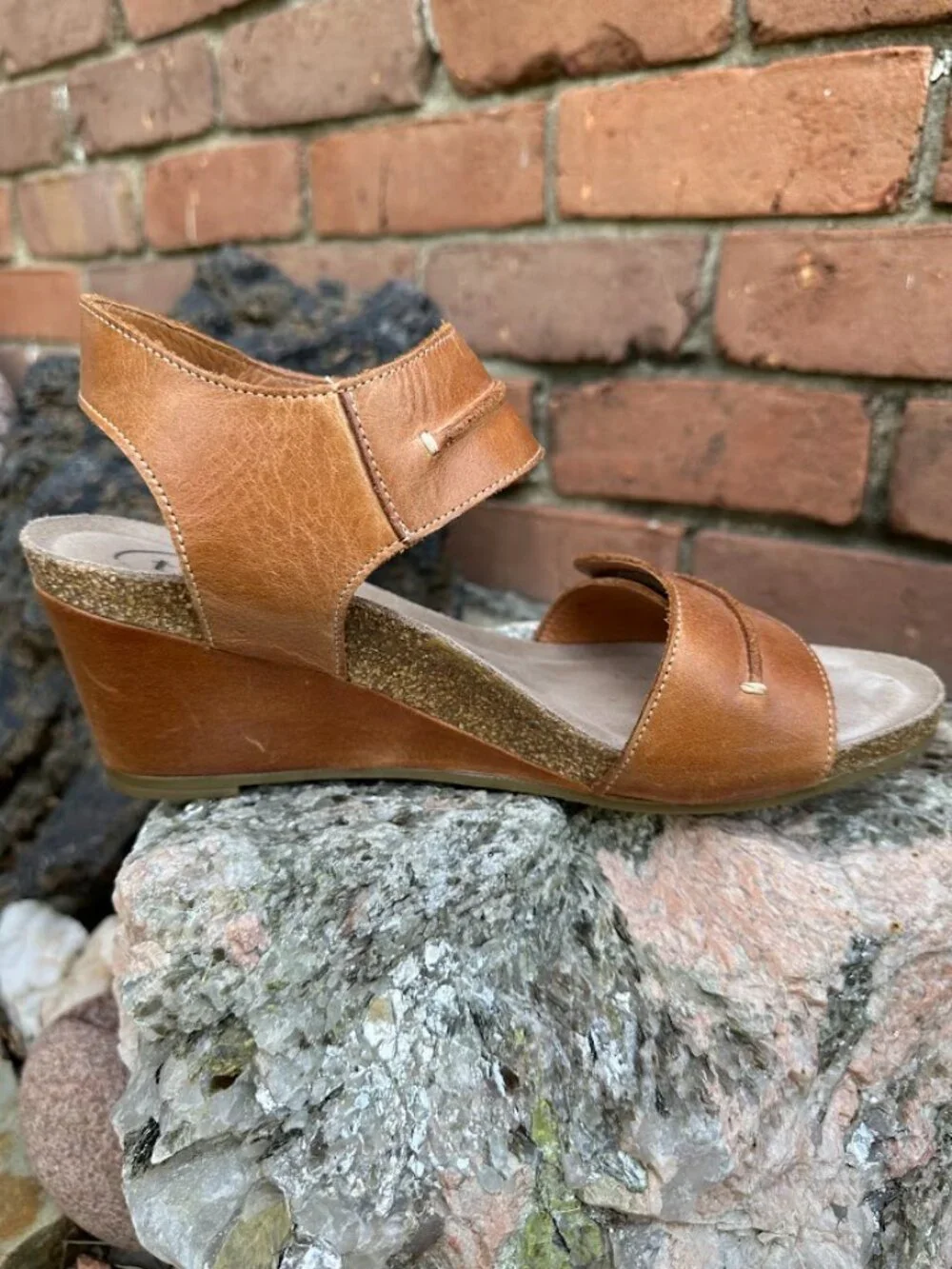 Taos Women's Reason Leather Wedge Sandals Natural Brown Size 40/Size 9 - Picture 7 of 13